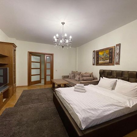 מינסק Arenda Apartments - Surganova,5A מראה חיצוני תמונה